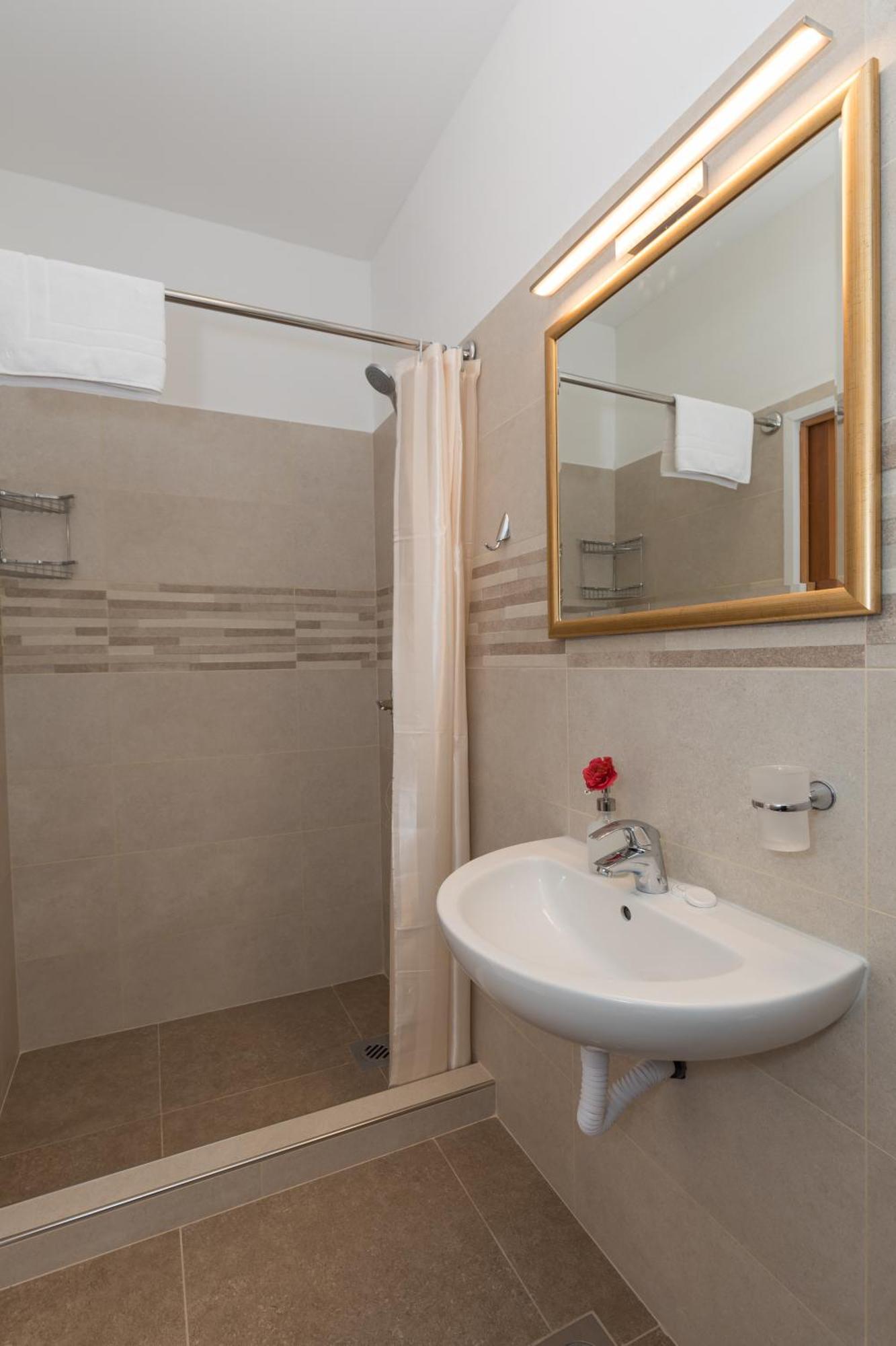 Guesthouse Libertas 1 Dubrovnik Buitenkant foto